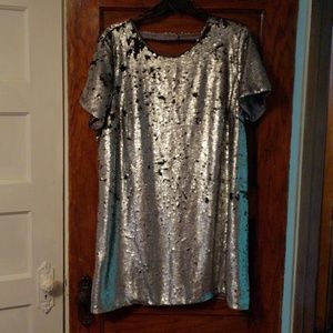 Forever 21 plus size sequin shift dress